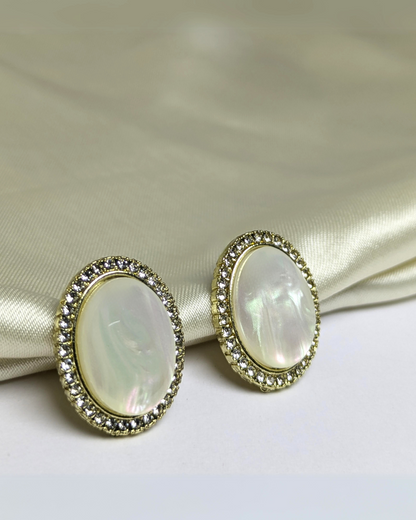 Oval Pearl Studs