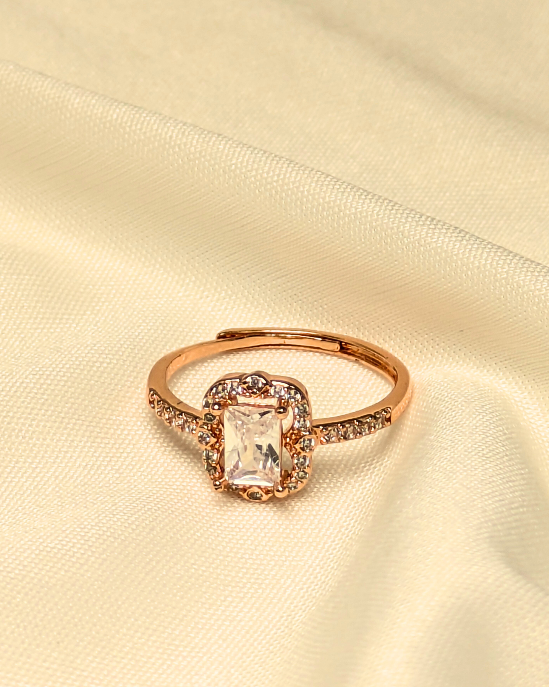 Icon Solitaire Ring