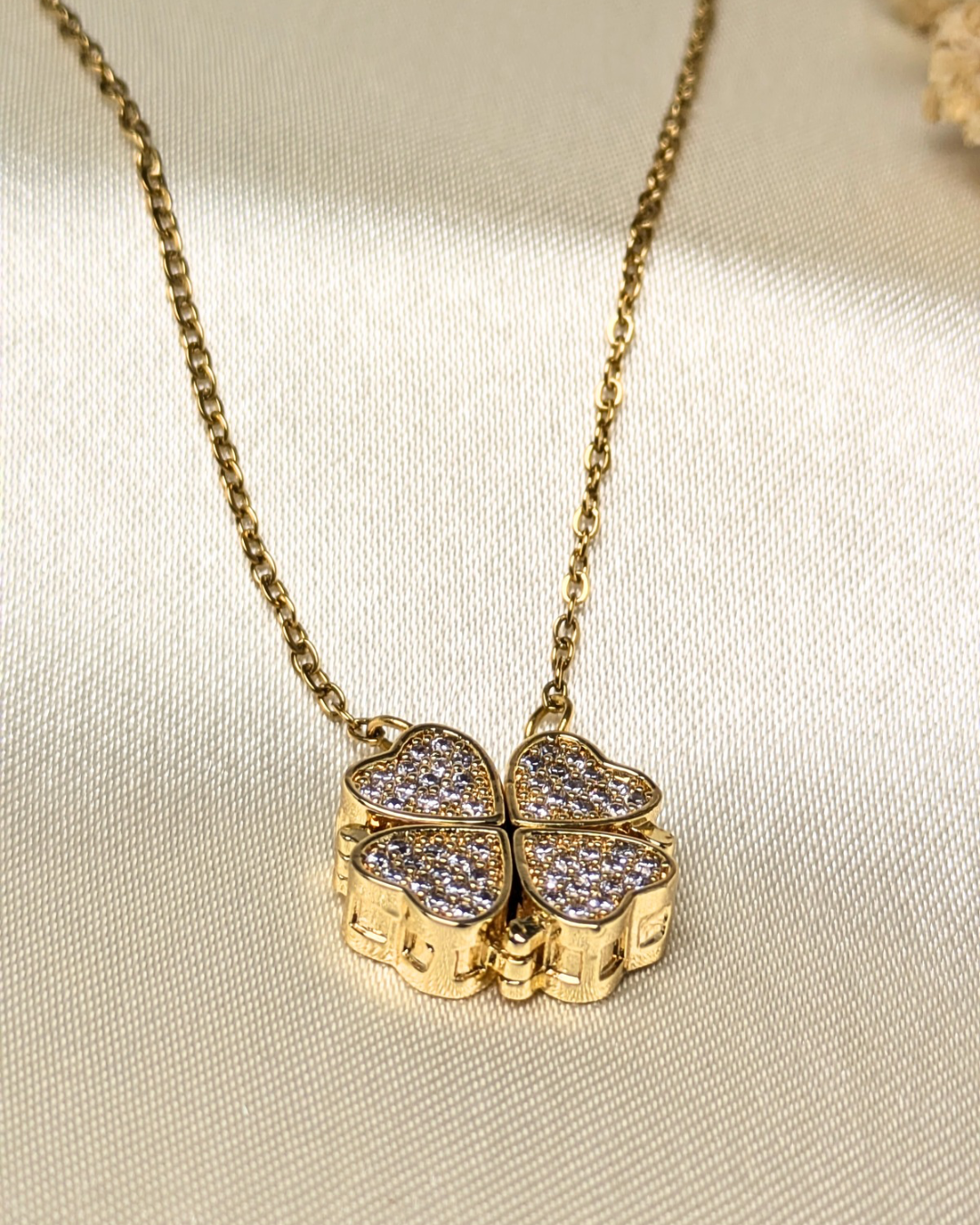 4-Pcs Diamond-Studded Heart Necklace