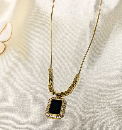 Square Beads Black Pendant Necklace